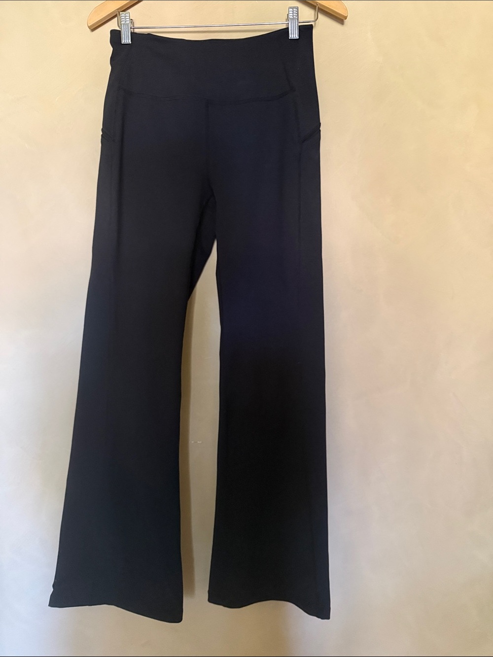 Zella Black Flare Leggings pants size med .